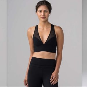 Lululemon Twist & Train Bra black 
Black size 6 bras sports athletic yoga